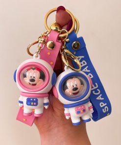جاسوییچی میکی و مینی فضانورد