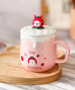 ماگ خرگوش و توت فرنگی