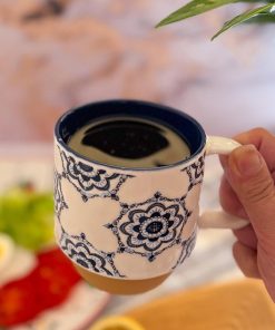 ماگ سرامیکی داخل رنگی با نقش و طرح آبی