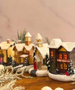 کلبه چراغدار کریسمسی در 4 طرح مختلف کد C111321